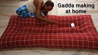 How To Make Quilt at Home || Cotton Mattress Making in India || Puraana Zamana Me Gadda Kaise bantey