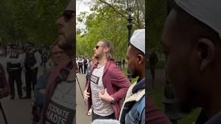 David Wood Taunts Muslims at Speakers Corner! #davidwood #muslim #islam #quran