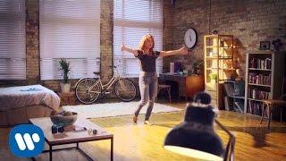 Victoria Duffield - Paper Planes - Official Music Video