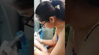 Best tattoo artist in delhi! #youtubeshorts #tattoo #video #trending #viralvideo #delhi #tattoogirl