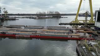 "Wulkan" Shipyard. Transport of the first dock module for "Gryfia"