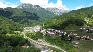 La splendida Val di Posina vista dal monte Gamonda. Estate 2024