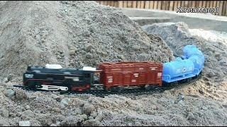 Railking Steam Locomotive Model in Action 07