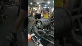 First time lifting 430kgs on v-squat machine