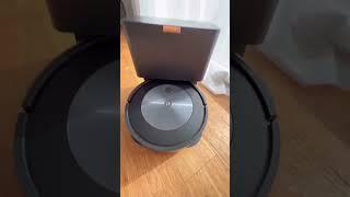 Nicola Leonie's Experience with the iRobot Roomba j7+ J7558: Efficiency Redefined