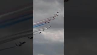 【世界No.2と3の共演！】イギリス空軍レッドアローズとフランス空軍パトルイユ·ド·フランス合同編隊の貴重映像。RAF Red Arrows & French Patrouille de France