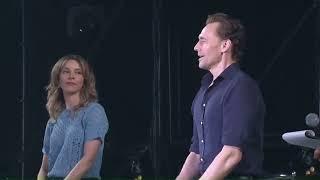 Tom Hiddleston greeting & farewell in perfect Japanese at  Osaka Comic Con 2024