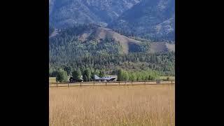 #wyoming stuff | #Cirrus #SR22 #landing  #mountains