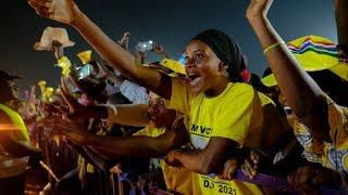 Gambia: opposition holds rally against corruption