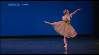 Gudrun Bojesen in Flower Festival variation (2005), Royal Danish Ballet