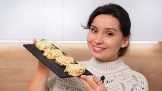 DELICIOUS breakfast in 5 minutes! Crab stick, egg and avocado spread on bread