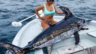 INSANE FISH of a LIFETIME!! Swordfishing  in a BAY BOAT!