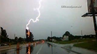 Shocking Storm Footage Of Amazing Lightning Strikes