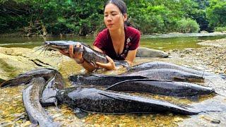 Single Mother - encounter a giant school of Fish while Farming,How to catch Fish in a puddle to sell