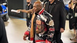 Mike Tyson ARRIVES ready to END Jake Paul’s boxing career!