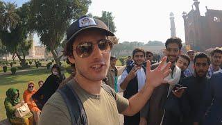 Meeting Friendly Pakistanis in Lahore 