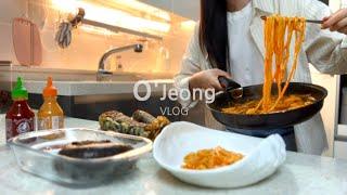 [VLOG] Cherry Blossoms Before They Fall in Jeju | 3 Spring wild greens dishes | Making Buldak Udon 
