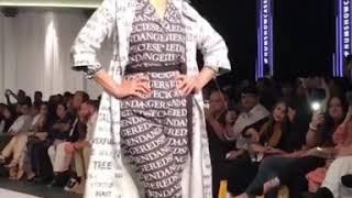 Hareem Farooq Walks for Deepak & Fahad at Hum Showcase 2019