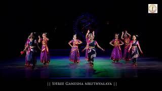 A beautiful composition by Sri Papanasam Sivan on Goddess Madurai Meenakshi.  #trending #danceartist