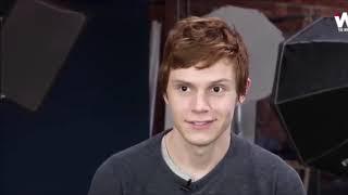 6 minutes of evan peters being a dork