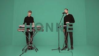 HONNE - WARM ON A COLD NIGHT | A COLORS SHOW