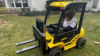 The Best Christmas Present In The World | Kids Forklift Truck