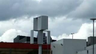 vertical axis wind turbine