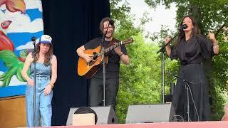 Kristin Andreassen & Chris Eldridge w/ Sarah Jarosz, "Crayola Doesn't Make a Color for Your Eyes" RG