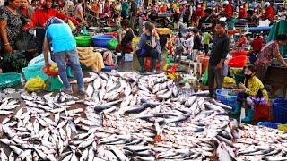 Fish distribution site, food market for vegetables, fruits & meat, Cambodian food market