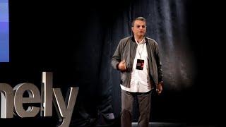 Despre comunicare în epoca zgomotului | Lucian Mîndruță | TEDxUdvarhely