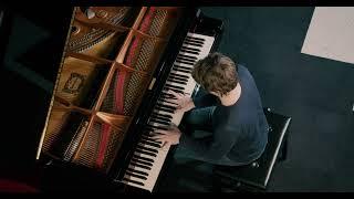 Chopin: Polonaise Bflat Major op.71 no.2 - Kamil Tokarski