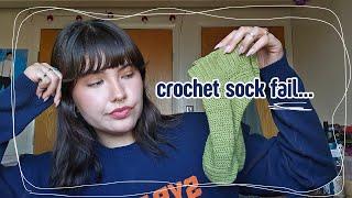 crocheting socks for the first time | crochet vlog | Destash Vlog #11