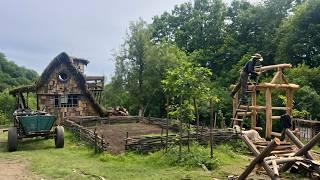 Life is far away in the Mountains. Do-it-yourself Ranch and Life