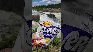 I like the way you eat chips. Filipino Clover Chips.  #river #chips