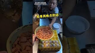 小學生炒飯也太香了，不愧是5年工齡「老師傅」#炒飯 #路邊攤美味 #街邊小吃 #小孩哥 #好吃到停不下來