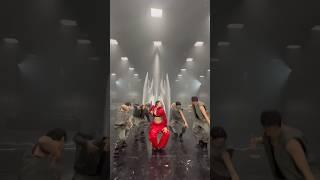 LIKE JENNIE OUT NOW