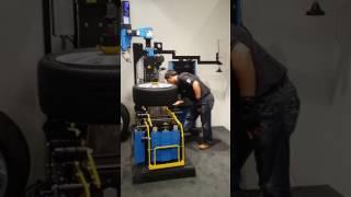 HAMMER-A SUPER- AUTOMATIC TIRE CHANGER / HOFMANN MEGAPLAN GmbH