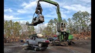 Smashing cars with SUPER HEAVY objects!