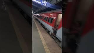 SUPERFAST EXPRESS PASSING THROUGH A STATION #superfasttrains