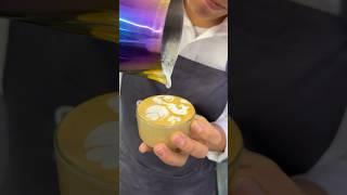 Seahorse pouring in my cortado️#lattearttutorial #latteart #latte #coffee #foryou #foryoupage