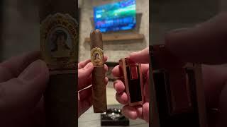  SMOKING AN AMAZING LA AROMA DE CUBA CIGAR ON A CHILLY NIGHT! ️ #cigar #asmr #cigarshow