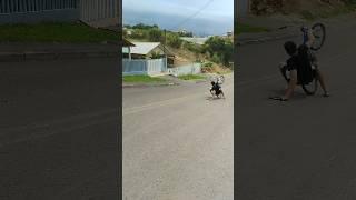 Sai raspando a mão de km #graudebike #viralvideo #bicicleta #shorts #viralshort #244 #bikelife