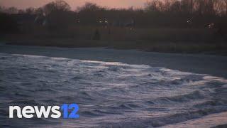 Body found on beach with stab wounds in Suffolk | News 12