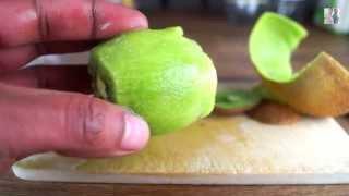 Life Hack: Fastest way to peel a kiwi!