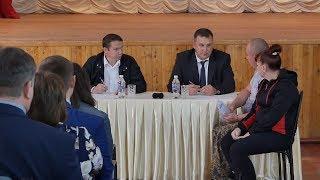 Кореновск. Глава района Сергей Голобородько провел сход граждан в Новоберезанском поселении.