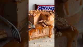 Would you try this Snickers Cheesecake? #recipe #baking #easyrecipe