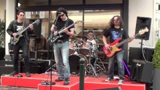 Ben Calderon / Black Stripe - Impro Live Street