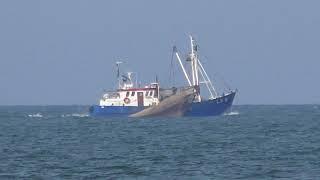 upload Fishing Boat Trawler LN91 off  RSPB Titchwell 3sep18 411p side shots