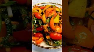 Пикантный салат с курицей #рецепты #shorts #салатскурицей