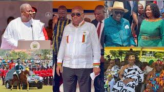 Fmr Prez Akuffo Addo pulls big Surprise on HE.Mahama as he makes first appearance @independence day